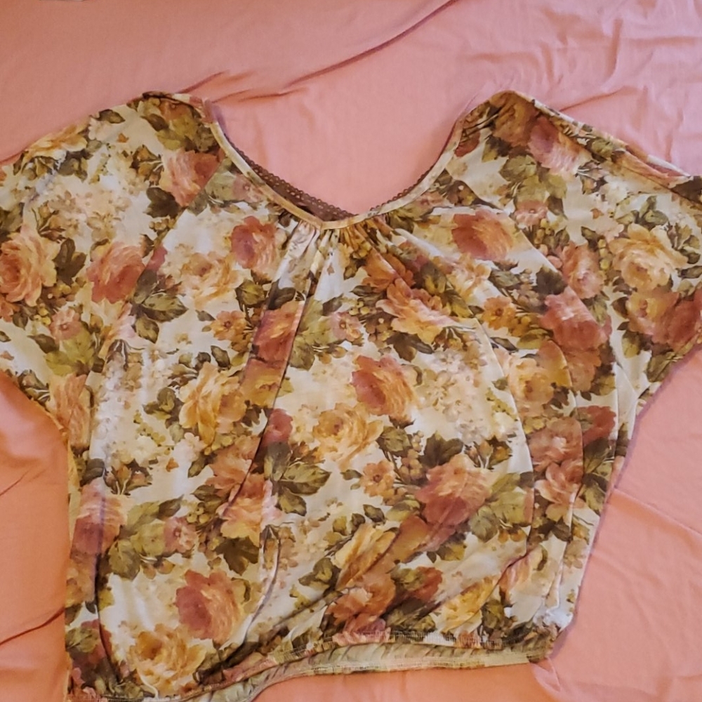 Floral multicolor blouse